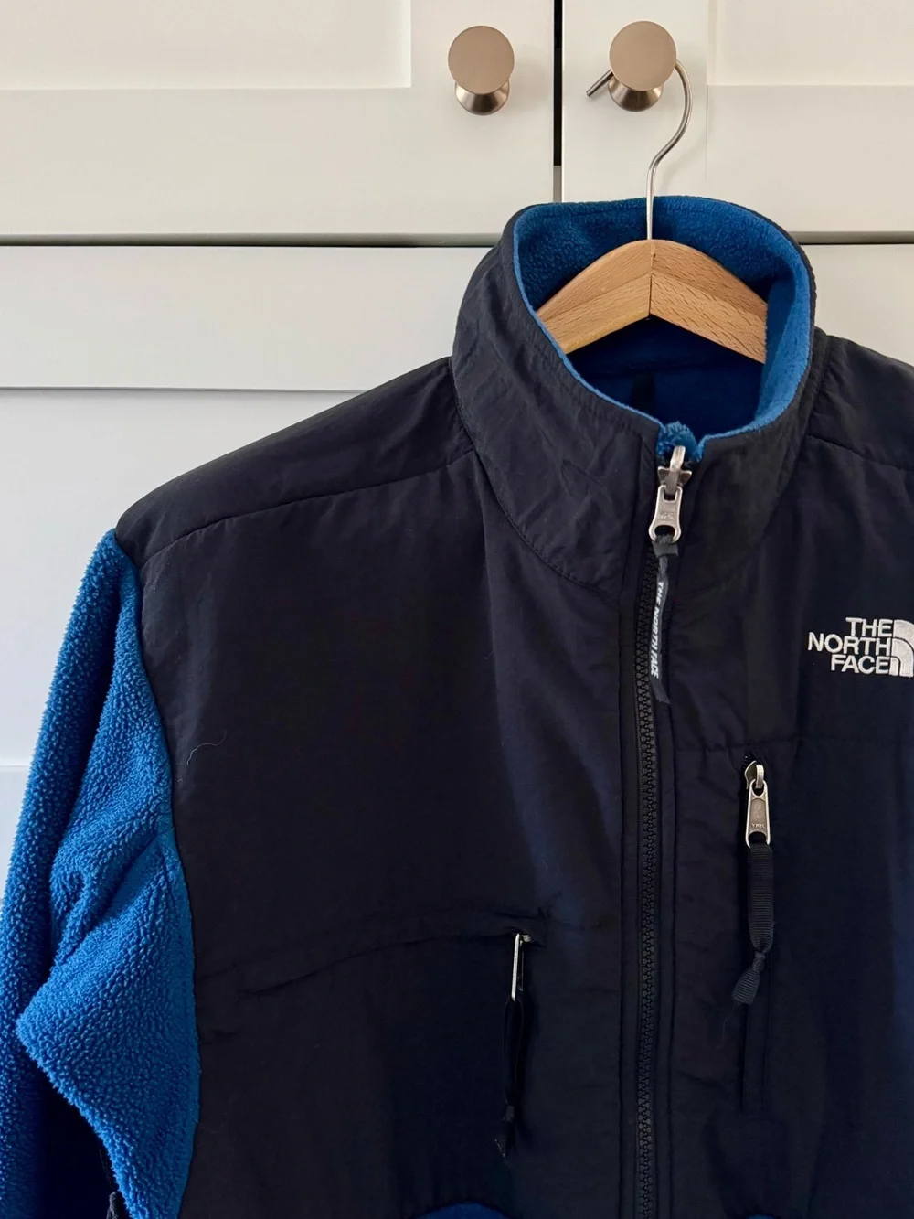 The North Face Classic Denali Fleece Jacket, Full Zip sz. M (Blue / Black)